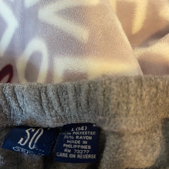 Gray sweatpants - Picture 3 of 3